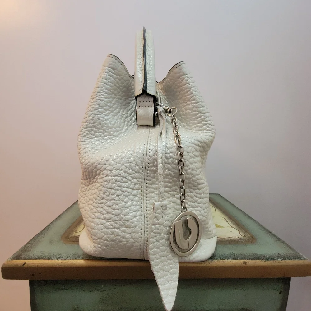 Charles Jourdan White Pearl Pebble Leather Purse - Picture 3 of 16